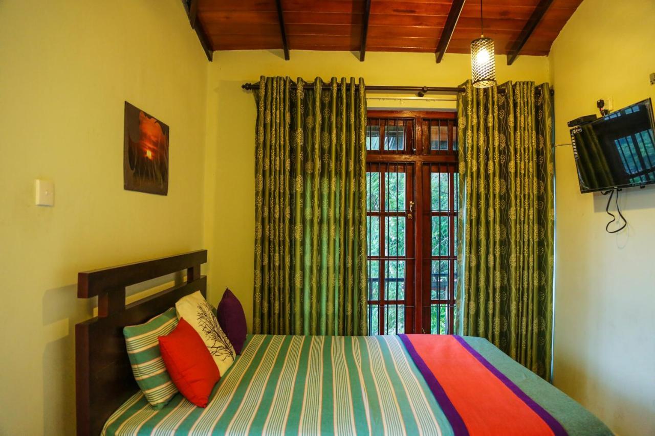Bed & Breakfast Kandyan Hideout 3*